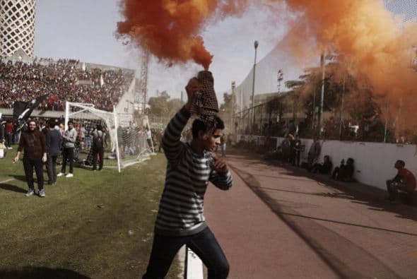 El ejército egipcio se desplegó en la ciudad mediterránea de Port Said, en el noreste de Egipto, después de que 26 personas murieron tras estallar los disturbios en las afueras de la principal prisión de esa entidad.