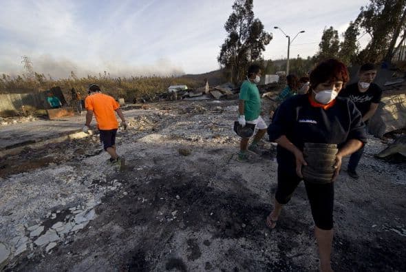 De un momento a otro, miles han perdido sus hogares y ni siquiera tienen donde pasar la noche.