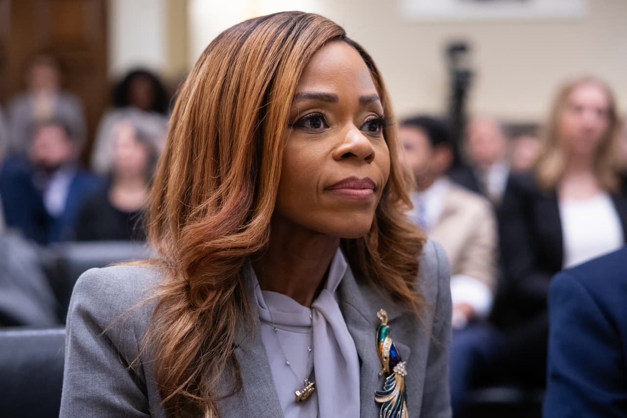 Congresista demócrata Sheila Cherfilus-McCormick, renuncia antes de comparecer ante el Comité de Ética
