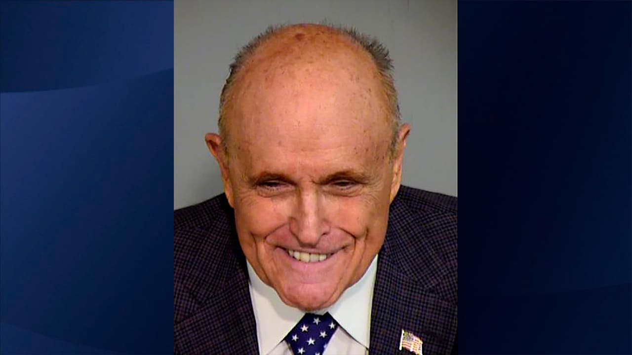 En agosto de 2023 fue acusado penalmente en Georgia y en abril de 2024 en Arizona por su papel en los 
<b>intentos de revertir los resultados de las elecciones presidenciales de 2020</b> a favor de Donald Trump.