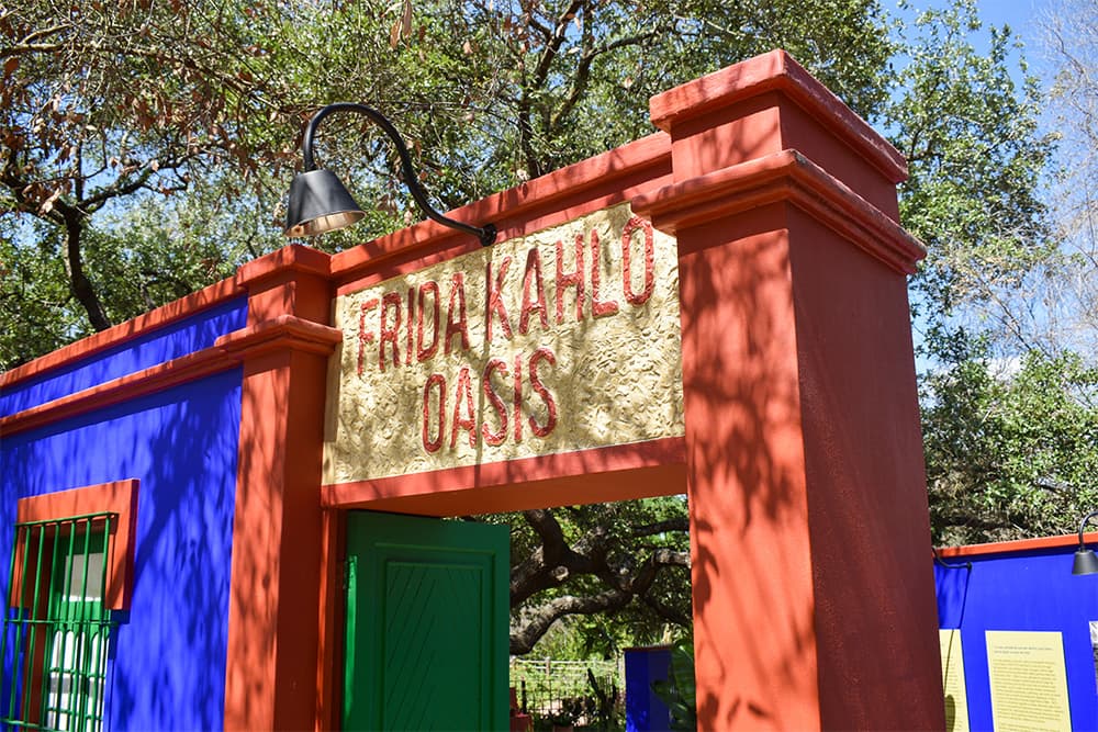 Exhibición al aire libre de Frida Kahlo hará su debut mundial en el Jardín Botánico de San Antonio 