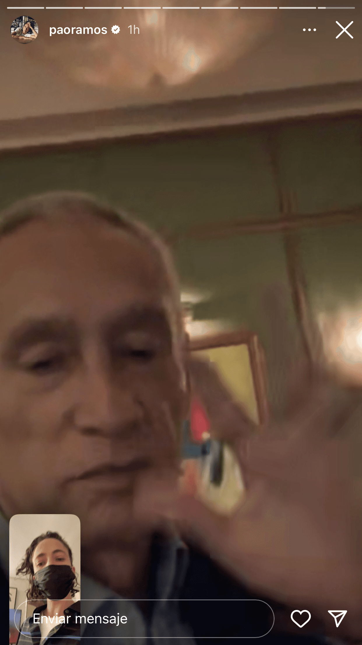 Por su parte,
<b><a href="https://www.univision.com/shows/despierta-america/si-lloro-pero-me-estoy-aguantando-la-reaccion-de-jorge-ramos-al-escuchar-el-mensaje-de-su-hija-paola-video" target="_blank">Jorge Ramos tuvo a Paola</a></b> en el matrimonio con la también periodista Gina Montaner.
<br>