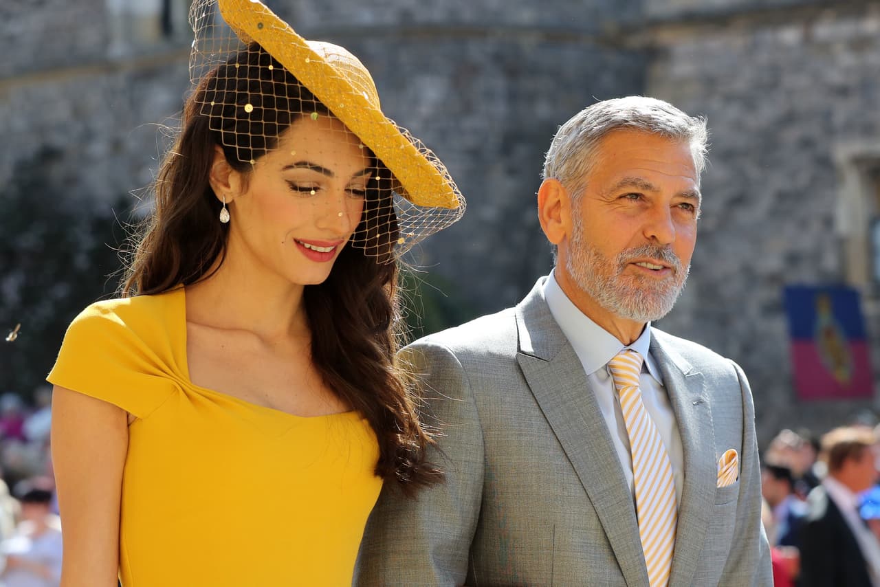 <b>George Clooney y Amal Alamuddin</b>
<br>El Famoso actor de Hollywood y uno de los hombres más sexis en el planeta, cayó rendido a los pies de una abogada, conocida de un amigo suyo, desde la primera vez que se vieron.