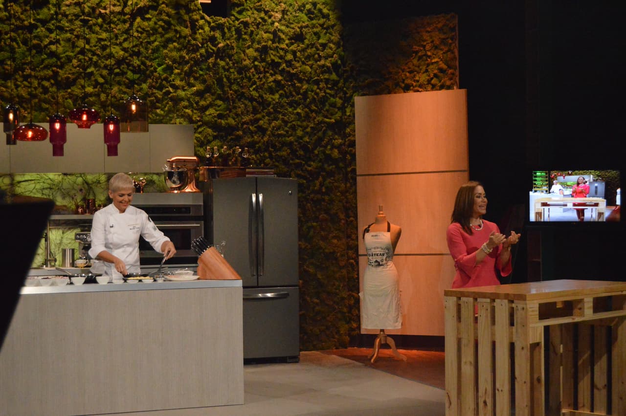 Grenda, Gredmarie y la chef Marilyn trabajan fuerte para el estreno del programa este lunes 8 de febrero a la 1:00 pm por Univision Puerto Rico.