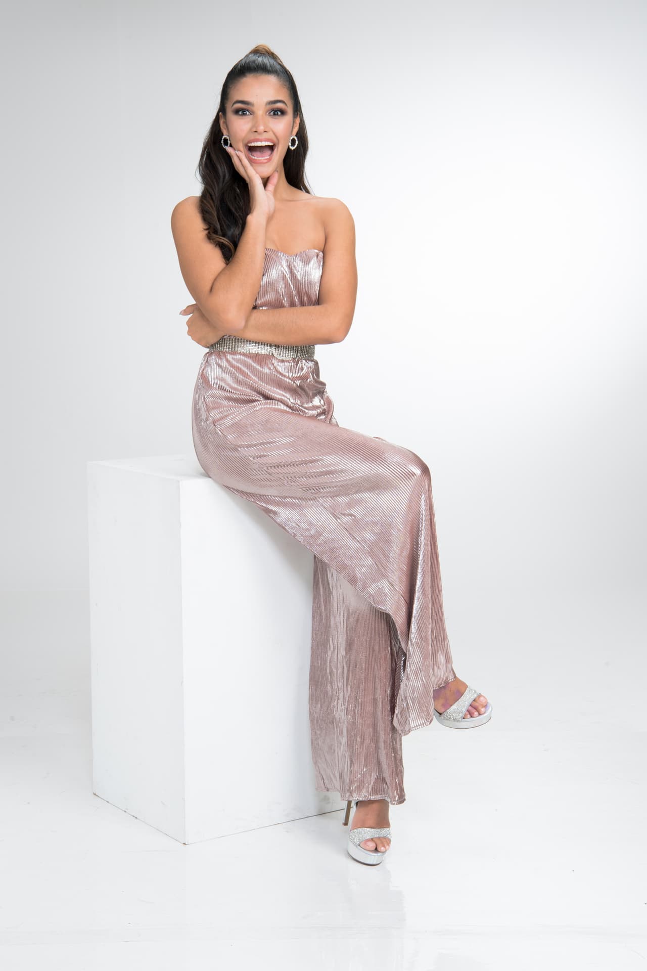 Kiara Liz va ganando su lugar como conductora en Univision.