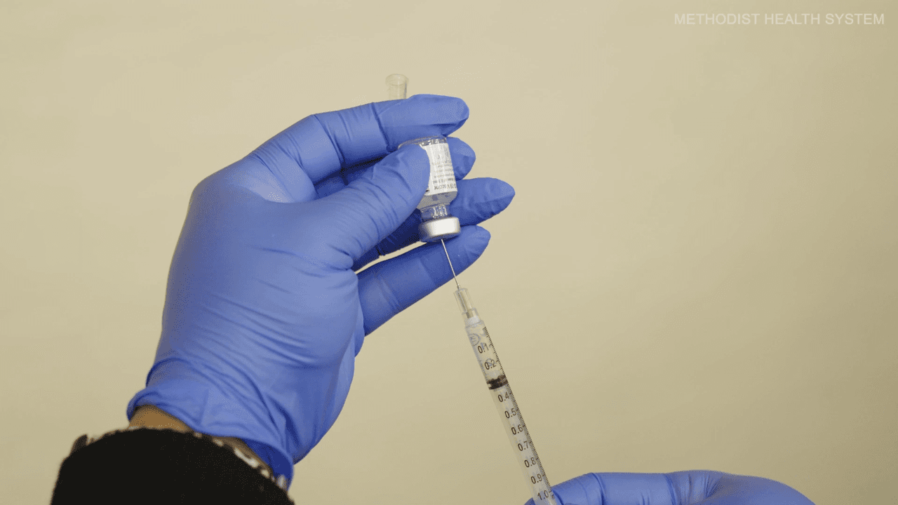 ¿Cuánto va a durar el efecto de protección de la vacuna? No se sabe aún si será una vacuna que debe ponerse cada año o una vez en la vida.
<br>