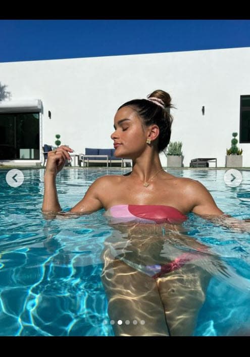 Este 4 de julio, Día de la Independencia de EEUU, Clarissa Molina pasó una tarde en la piscina celebrando junto a su futuro marido y su hija Gia.
<br>