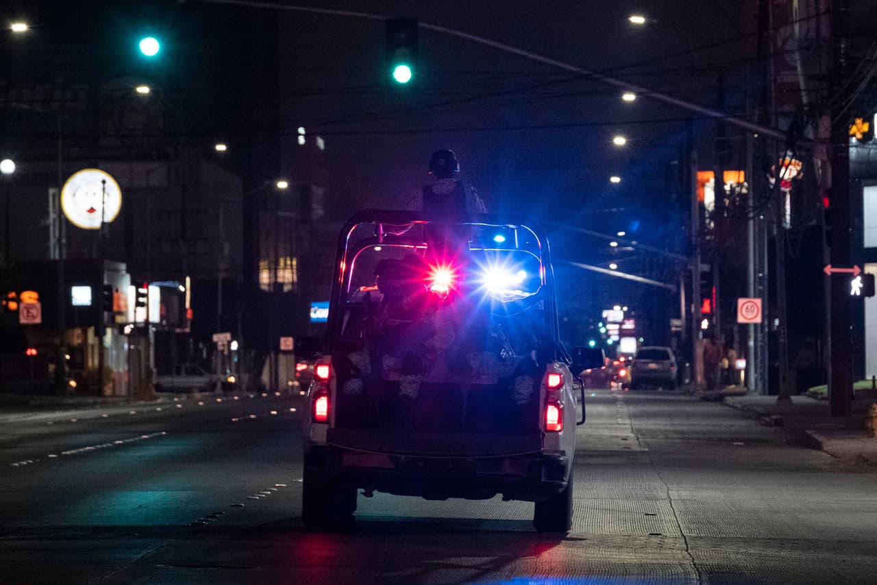 Se cree que detrás de estos hechos violentos está un jefe regional del Cartel de Jalisco, una organización que lleva años tratando de arrebatarle la “plaza” al Cartel de Sinaloa.