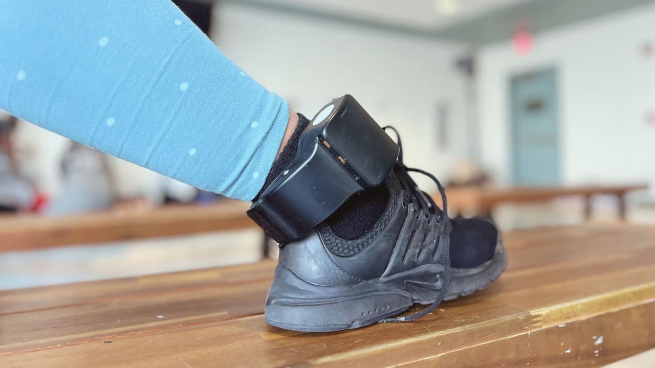 Sobeida Beatriz González deberá llevar un grillete electrónico hasta que las autoridades en Estados Unidos definan su situación y estatus migratorio.