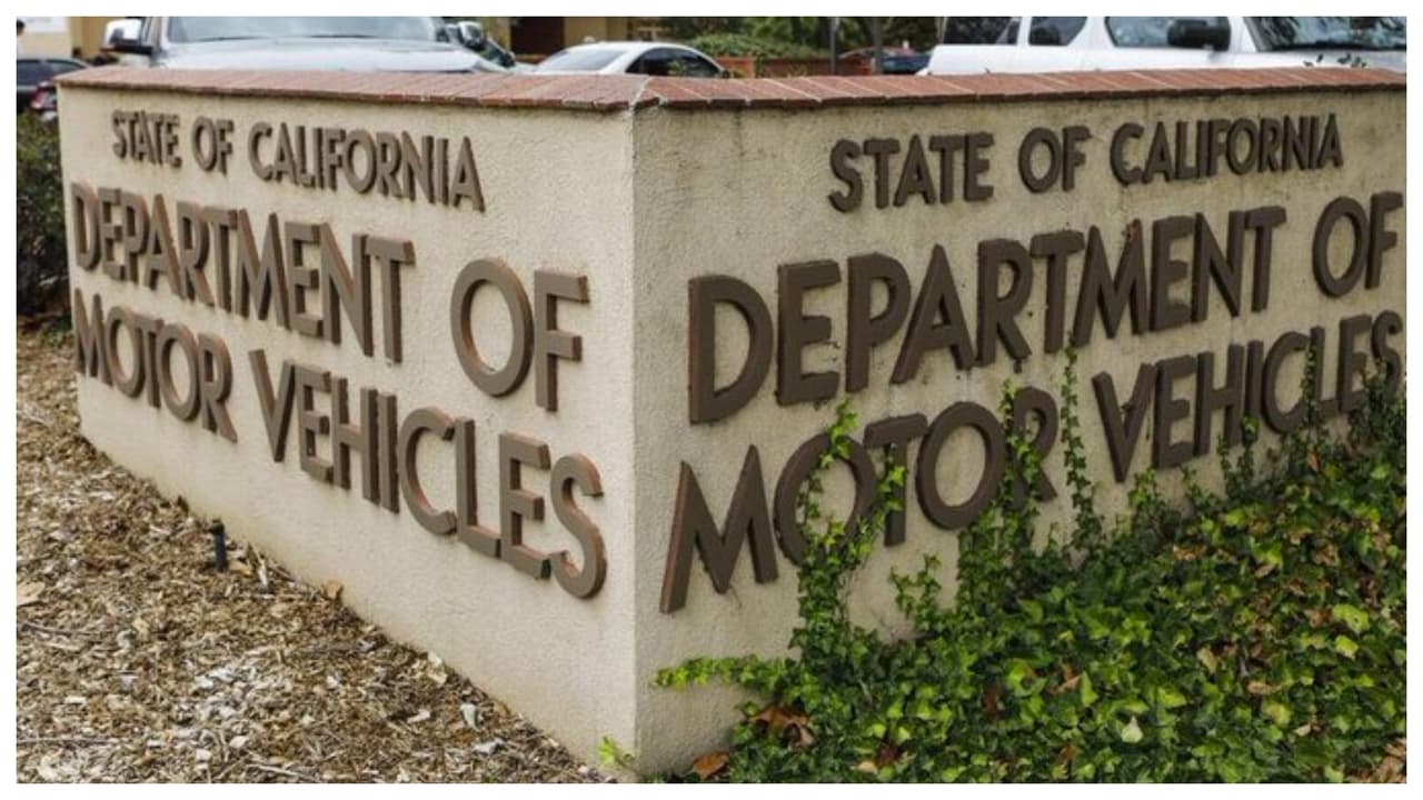 Empleado del Departamento de Vehículos Motorizado se declara culpable por estafa de licencias