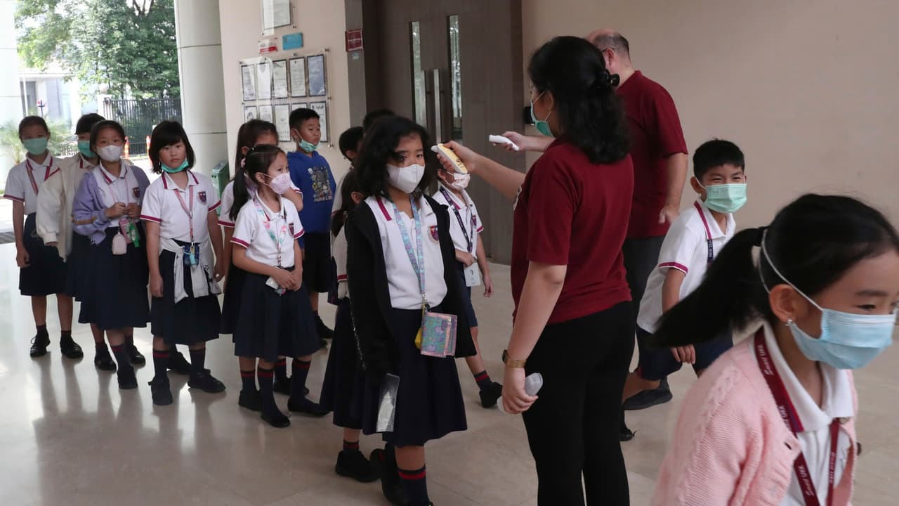 Cierran escuela en California luego de que un empleado tuvo contacto con un infectado de coronavirus