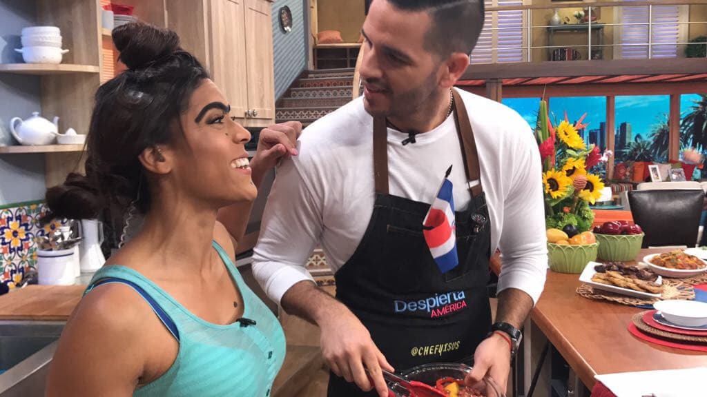 Mela quería convencer al chef Jesús de casarse pero descubrió un pequeño problema.