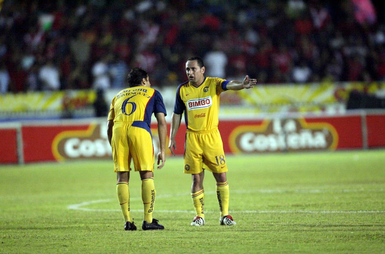 Dicha plantilla del América estaba conformada principalmente por
<b>Rubén Omar Romano (DT), José Antonio ‘Gringo’ Castro, Germán Villa, Federico Higuaín, Salvador Cabañas.</b>