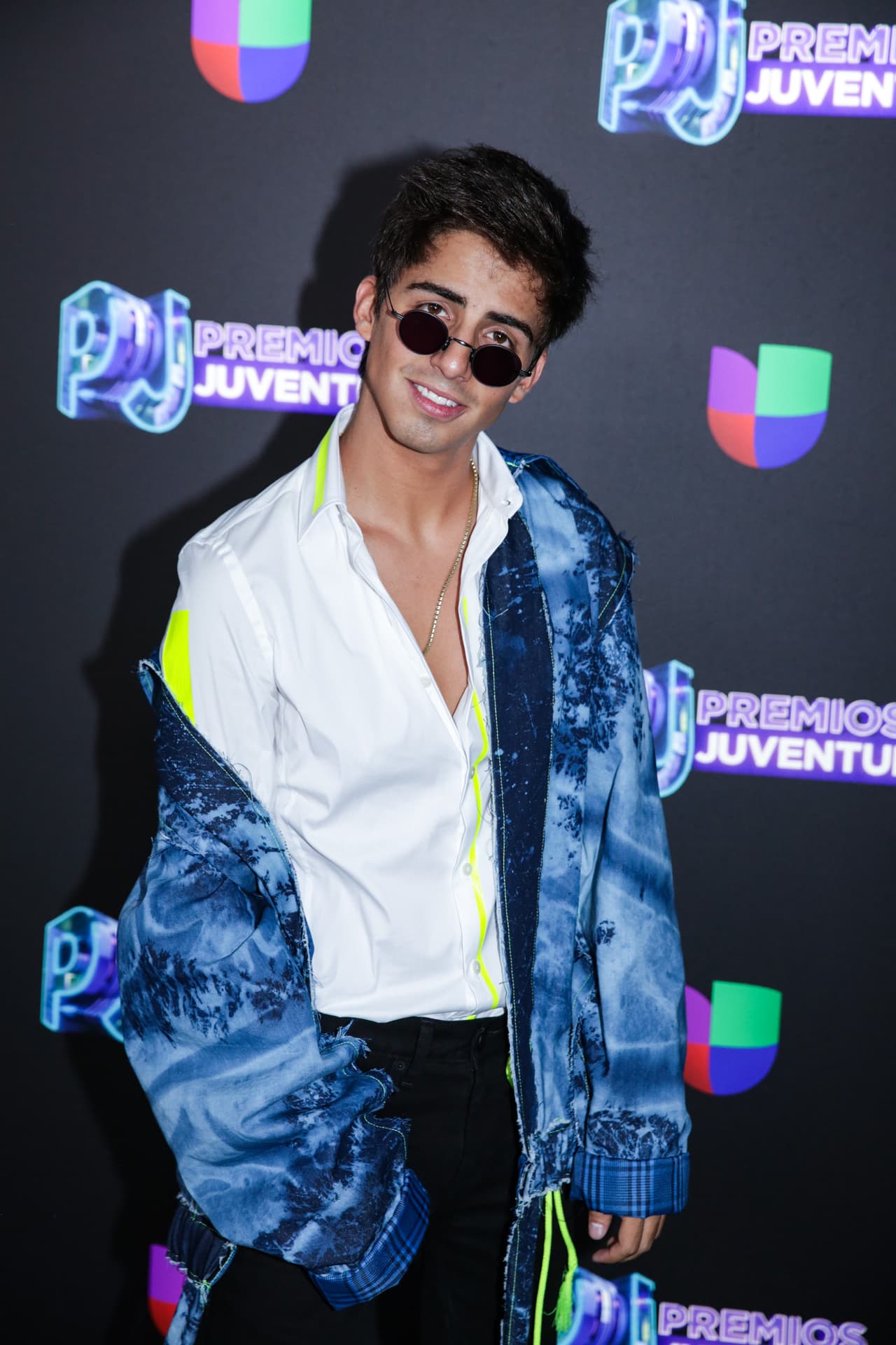 <b>Creadores y Comediantes / Best Lol Award:</b> Daniel El Travieso