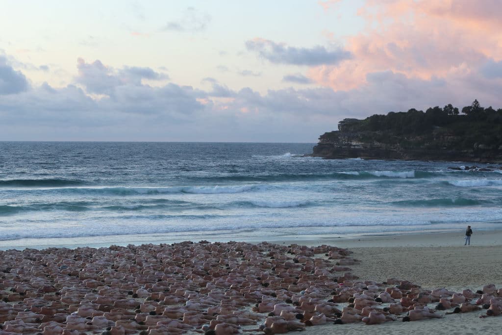 El evento artístico 'Desnúdese por el Cáncer de Piel' se hizo en colaboración con una entidad caritativa que motiva a los australianos a hacerse revisiones de piel.