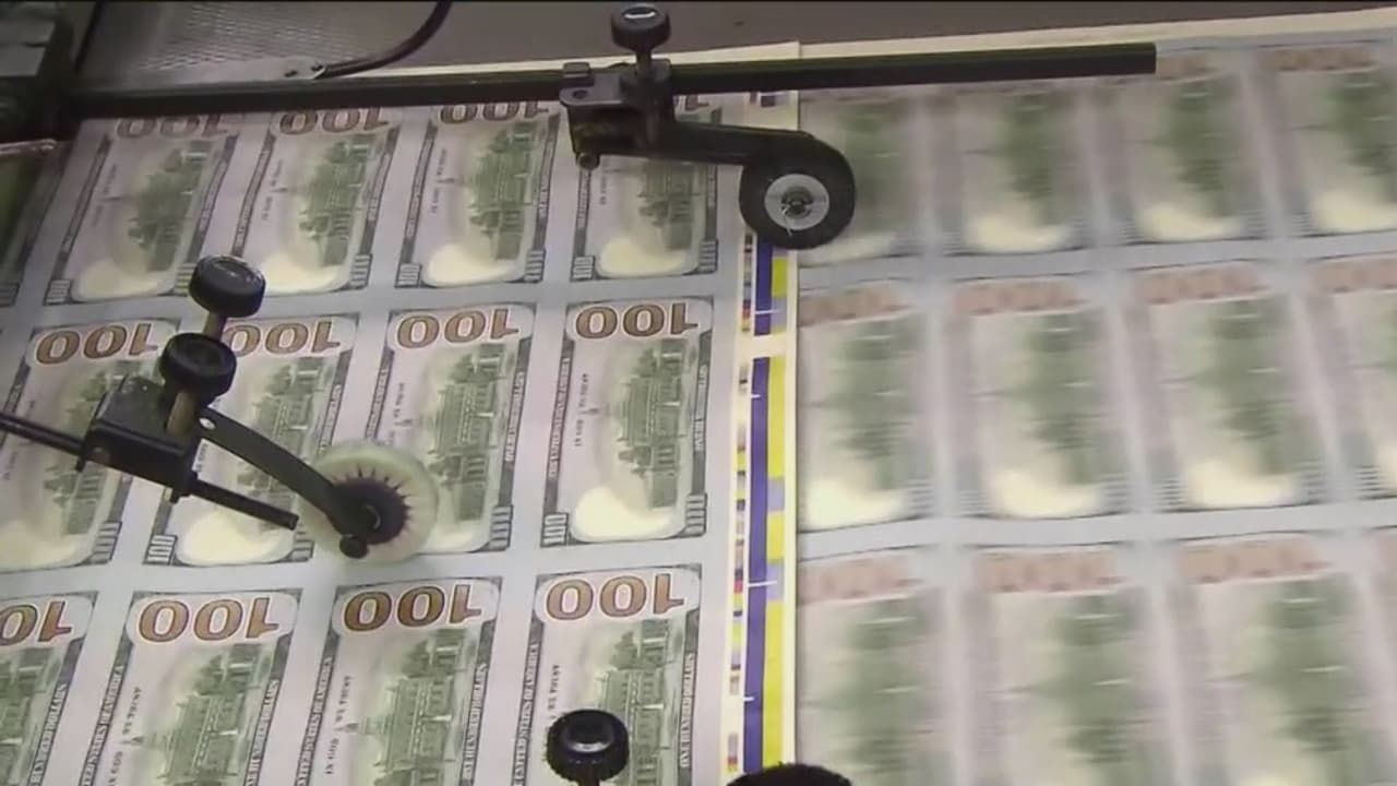 Bancos reciben solicitudes para préstamos como parte del Programa de Protección de Cheques