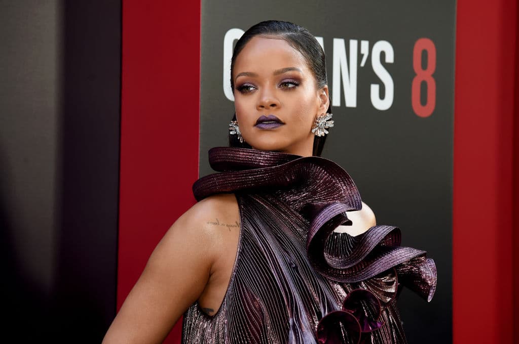 <b>Rihanna</b>
<br>Le fascina la pasta, por lo que no tiene ningún problema en entrar a un restaurante y pedir distintas variedades de este plato.