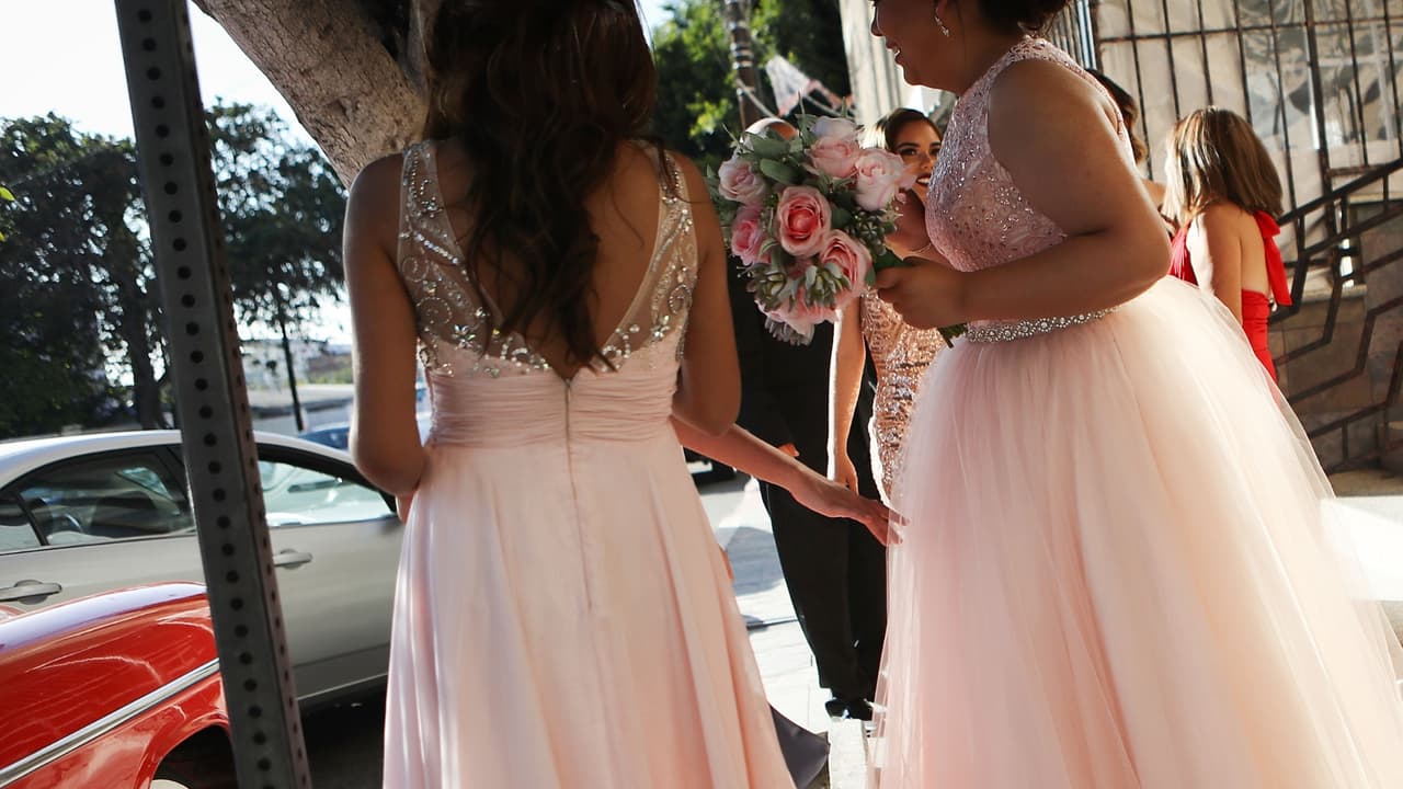 Dos quinceañeras finalmente tendrán su fiesta gracias a investigación de Univision 45