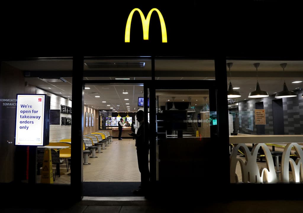 En el área de 
<a href="https://www.univision.com/temas/houston">Houston</a>, casi 2,500 trabajadores serán contratados en puestos como gerentes.