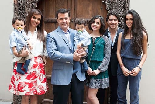 Alejandra, Daniel, Eduardo, Manuel y Ana Paula, son los cinco retoños de Bibi y Eduardo.
