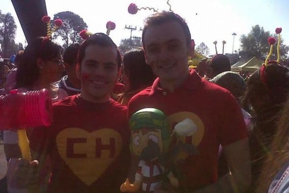 Uno de los personajes más vistos fue el Chapulín Colorado, con sus antenitas rojas y su chipote chillón. Fotos: Twitter