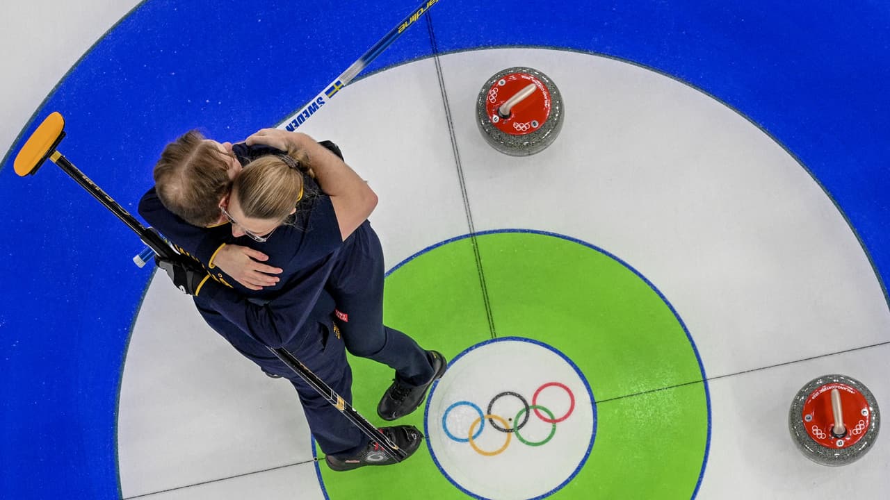 ¡Hasta la última piedra! Suecia se lleva el oro en el curling mixto