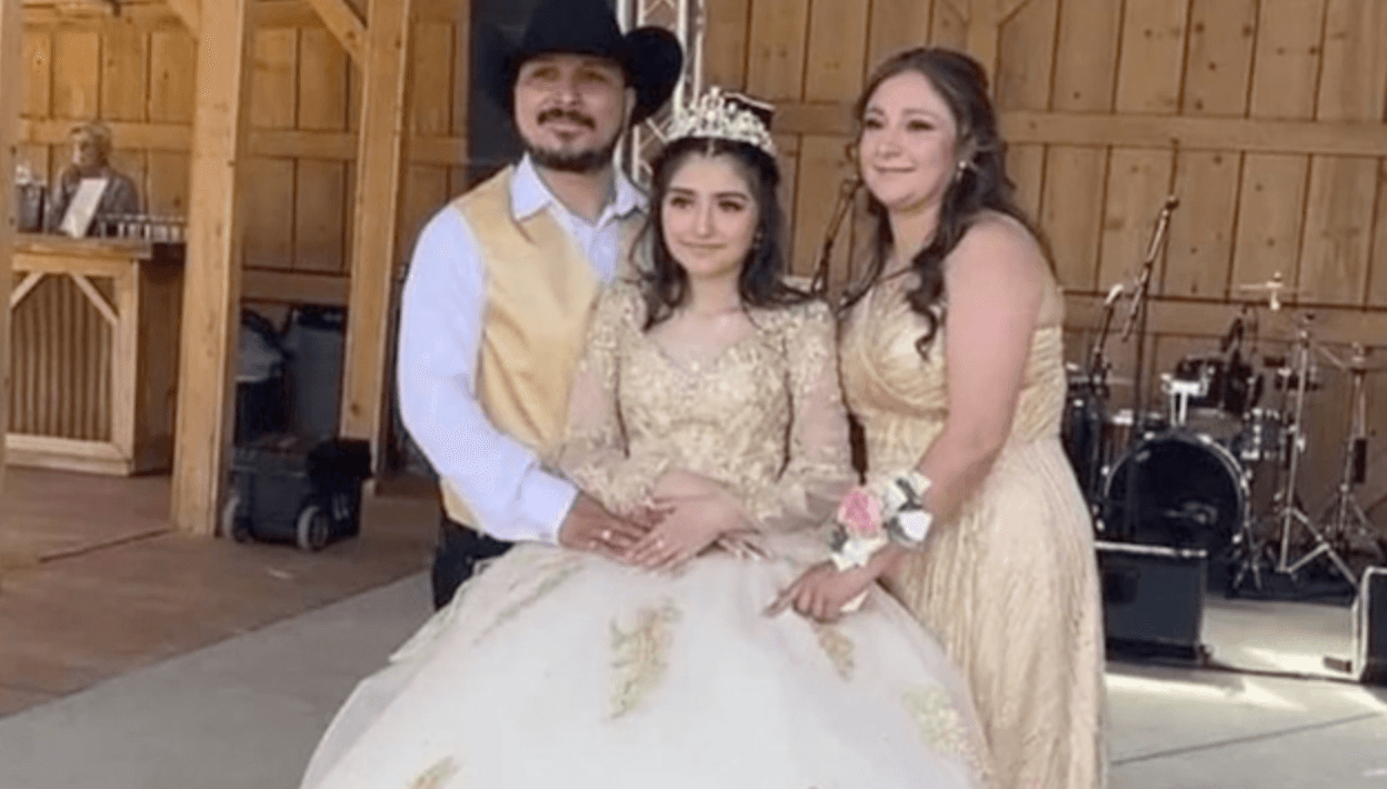 <b>La <a href="https://www.univision.com/local/fresno-kftv/mujer-de-fresno-perdio-el-habla-y-la-capacidad-de-comer-a-causa-de-una-extrana-enfermedad-video">rara enfermedad</a></b> que padece es un sarcoma en la
<a href="https://www.univision.com/local/fresno-kftv/diocesis-de-fresno-pide-a-sus-feligreses-no-asistir-a-misa-si-tienen-sintomas-de-gripe">garganta</a> que según expertos se puede detectar en radiografías, resonancias magnéticas o tomografías.