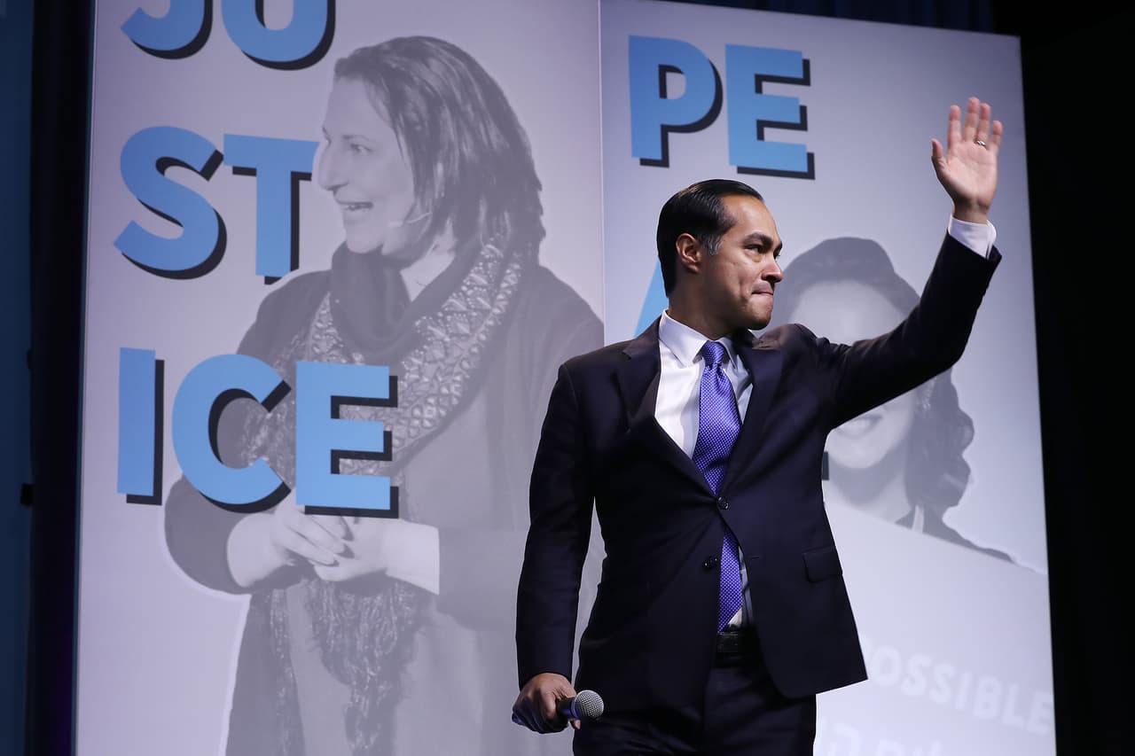 "Dijiste las cosas incómodas que había que decir": las redes se vuelcan con Julián Castro tras anunciar el fin de su campaña
