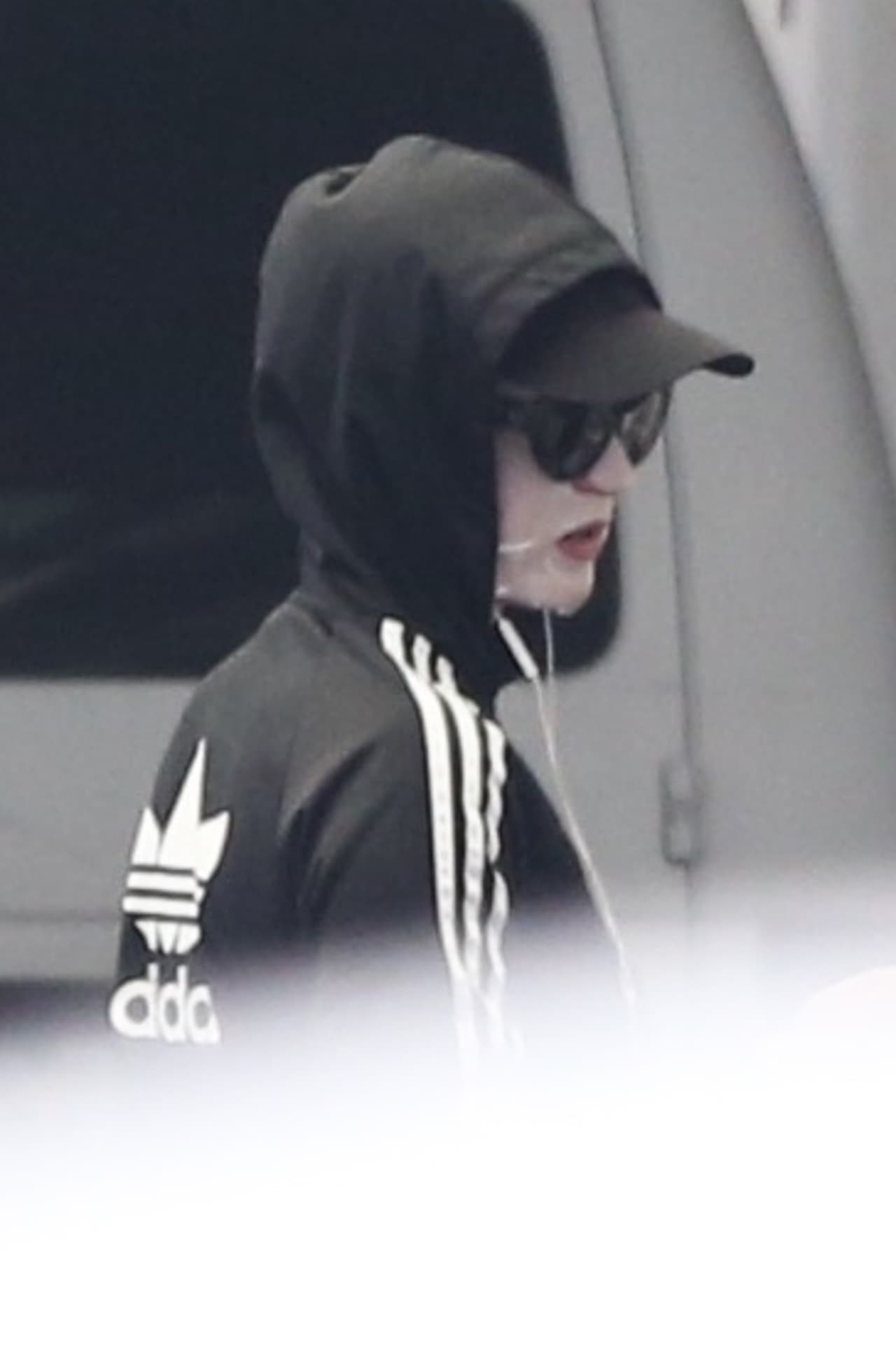 La novia del actor Orlando Bloom usó la mascarilla para proteger la piel después del tratamiento al que se sometió.
<br>