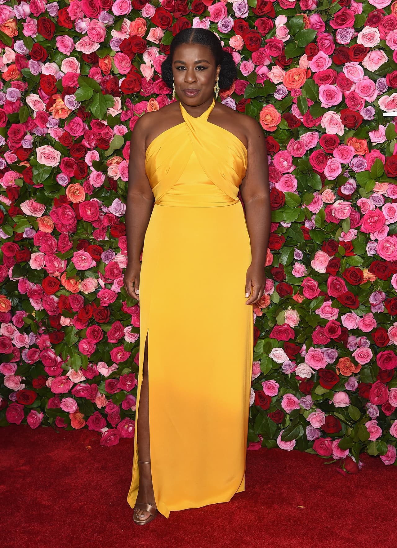 La actriz de origen nigeriano Uzo Aduba, famosa por su papel como 'Ojos locos' en la serie 'Orange is the New Black', fue otra de las invitadas a la ceremonia del Tony en Nueva York.