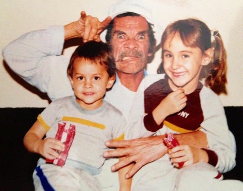 Además de estar muy activo en su cuenta de Twitter, Miguel ha concedido algunas entrevistas en las que ha hablado de este proyecto, el cual originalmente iba a ser un libro, pero al notar la emotividad con la que los protagonistas se expresaban de su abuelo, decidieron trasladarlo al video.