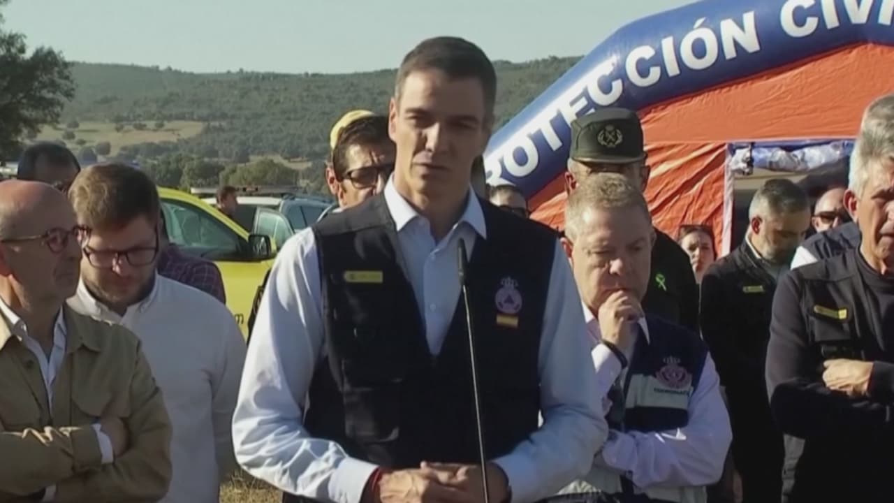 “Toda España está de luto”: el presidente Pedro Sánchez acude a Toledo tras choque fatal de trenes de alta velocidad