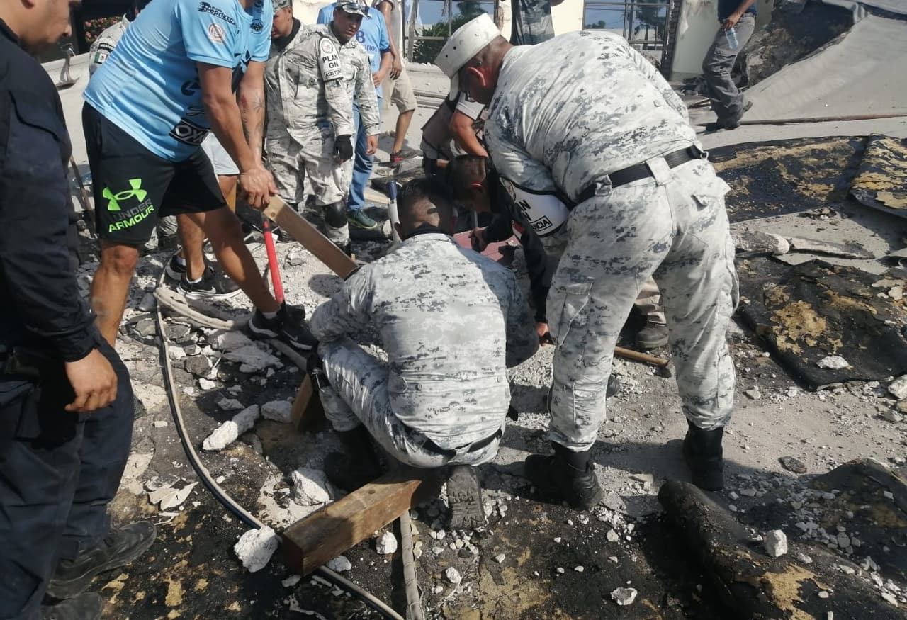 Al menos 10 muertos y decenas de heridos en el derrumbe del techo de una iglesia en México