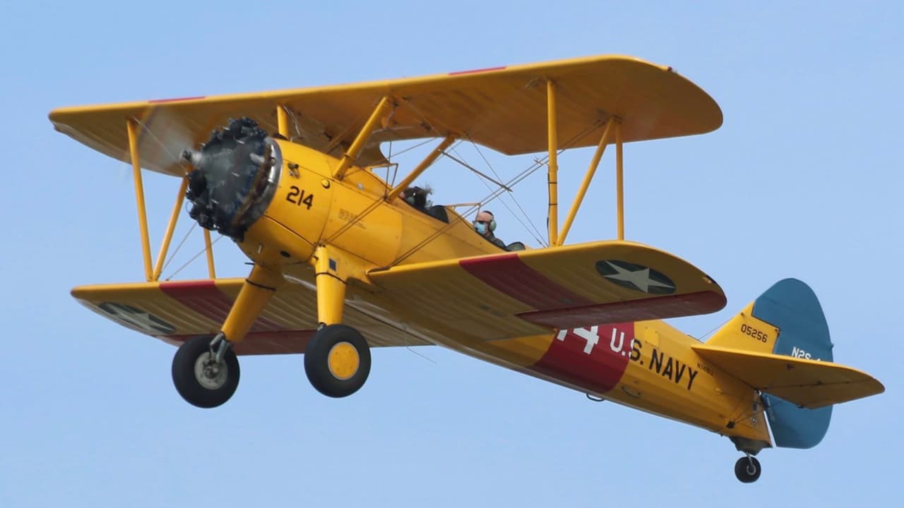 La colección, que comenzó como la pasión personal del empresario Jim Cavanaugh con 
<b>la compra de una participación en un Piper J-3 Cub de 1939 en 1980</b>, ha crecido hasta incluir aeronaves que han desempeñado un papel crucial en la historia militar y civil, 
<b>desde la Primera Guerra Mundial hasta conflictos más contemporáneos</b>.