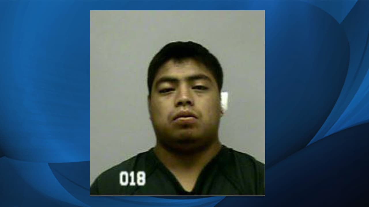 <b>Melquiseola Roblero Morales-Onias</b>. Se busca por violación a su libertad condicional por agresión agravada.