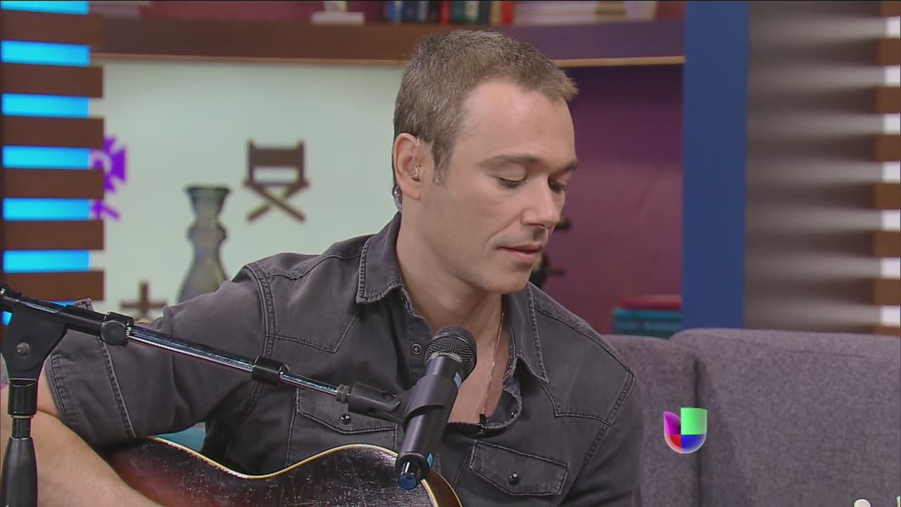 Su primer disco se titula 'Desnudo' y lleva ese nombre porque se quería quitar de todas máscaras y mostrarse tal cual es, sin ningún tipo de filtros.