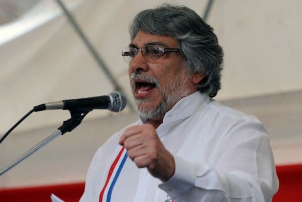 Paraguay también es miembro del bloque, pero fue suspendido en junio tras la destitución del entonces presidente Fernando Lugo. Ecuador también fue invitado a integrarse al bloque, pero el presidente Correa advirtió en la cita que existen barreras de política comercial que podrían dificultar su acceso.
