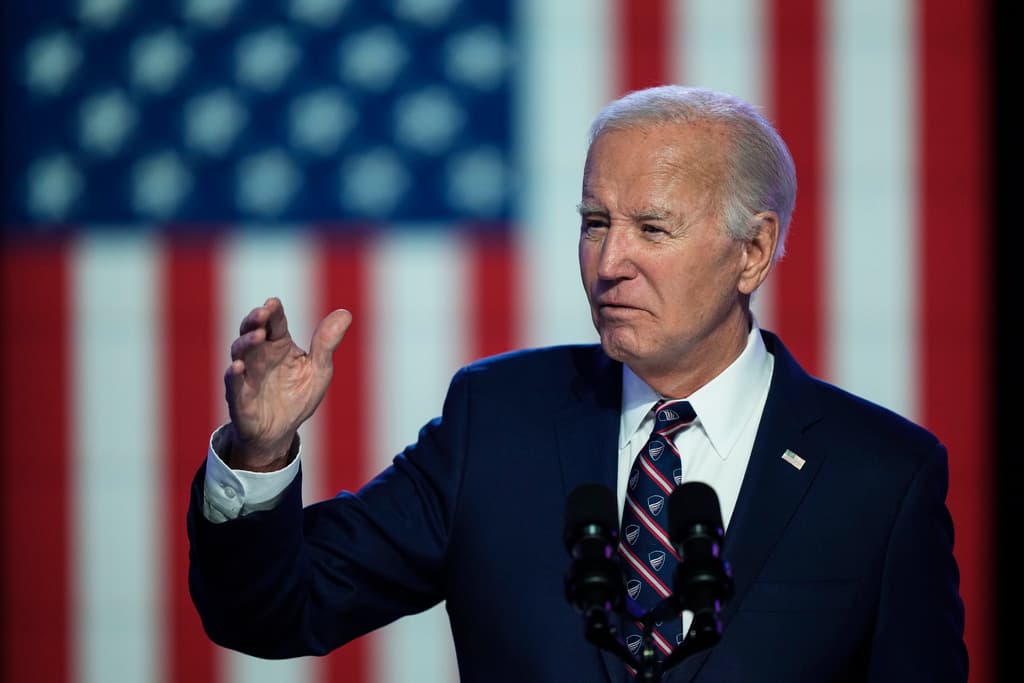 Biden dice que ya decidió cómo responder al ataque contra tropas de EEUU en Jordania, pero que quiere evitar una "guerra más amplia"