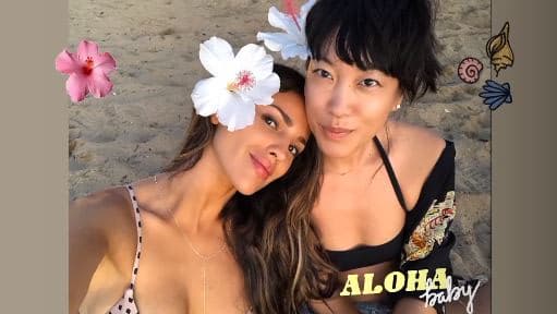 Antes de llegar a Hawaii, la protagonista de 'Baby driver' permaneció varios meses en Sudáfrica, también por motivos de trabajo, pues estaba filmando 'Bloodshot'.