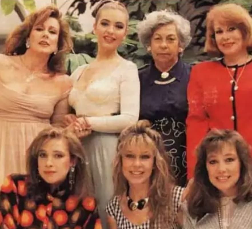 Era común ver juntas a las 7 mujeres de la familia.