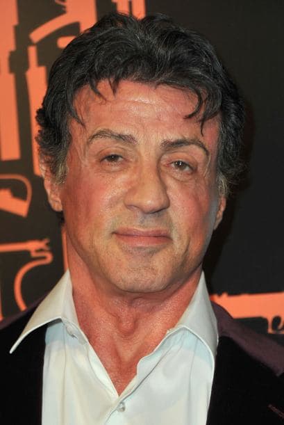 En los 70, antes de hacer "Rocky", Sylvester salió en la cinta pornográfica "Party at Kitty and Studs". Cuando se hizo famoso, la cinta fue distribuida una vez más, ahora con el título de "The Italian Stallion". Claro, nada tontos los productores. Mira aquí los videos más chismosos.