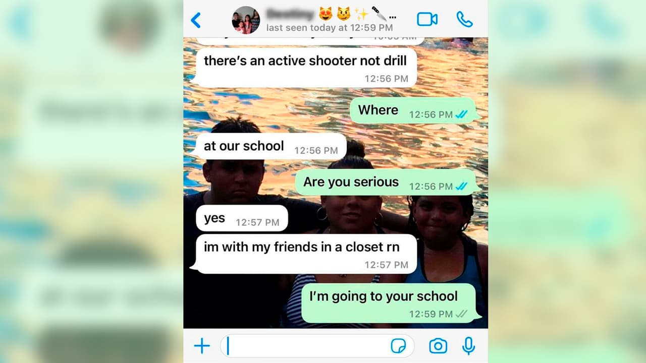 "Estoy en un armario con mis amigas": el mensaje que una estudiante le envió a su madre durante tiroteo en San Antonio 