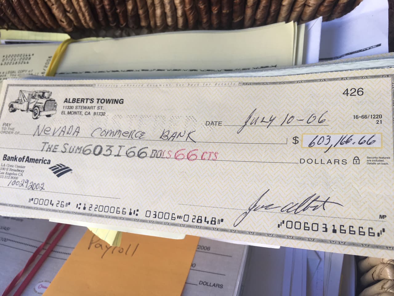 Un depósito de más de 600,000 dólares que realizó el empresario Joe Albert en uno de los períodos de mayor bonanza de su negocio.