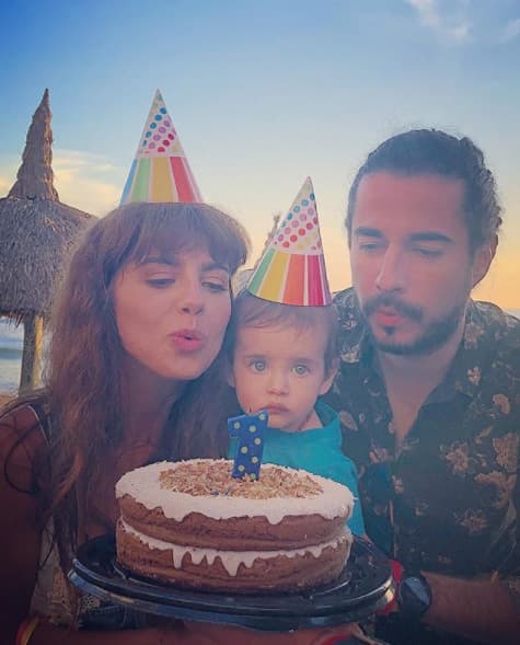 Michelle Renaud y su esposo, Josué Alvarado, festejaron el primer año del pequeño Marcelo en la playa.