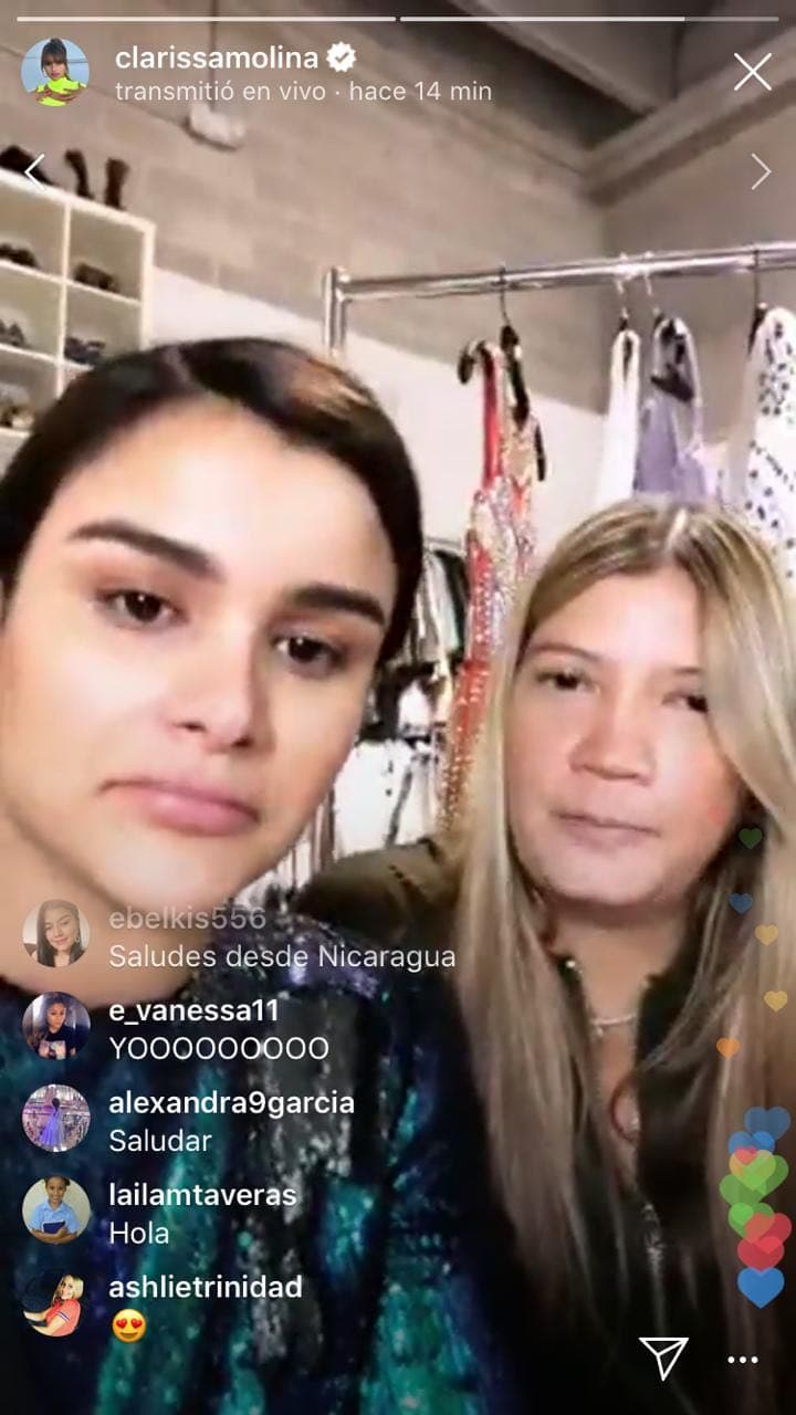 Lo que tanto Clarissa como Claudia tienen claro es que resaltarán mucho la cintura, porque "Premios Juventud es un evento que se presta para ser muy fashion".