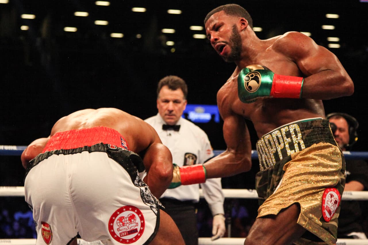 Y ya en el último round Badou Jack logró derribar a James DeGale e intentó noquearlo, pero el tiempo se agotó.