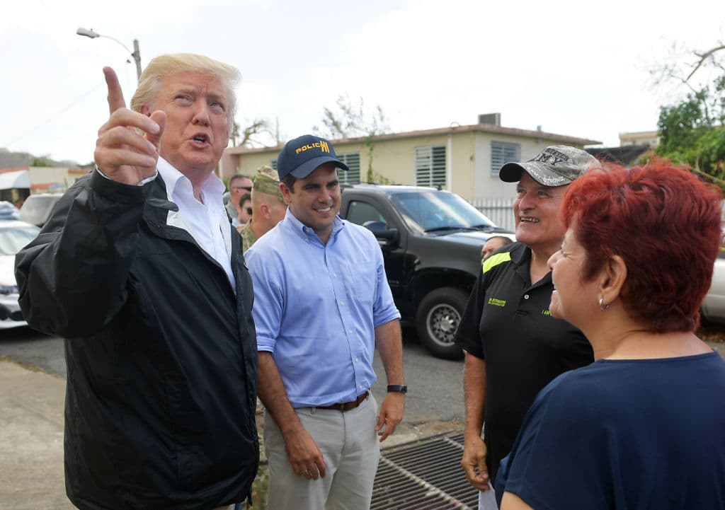 Sin decir cómo ni cuándo, Trump sugiere perdonar la deuda de Puerto Rico para que pueda hacer frente a la devastación por María