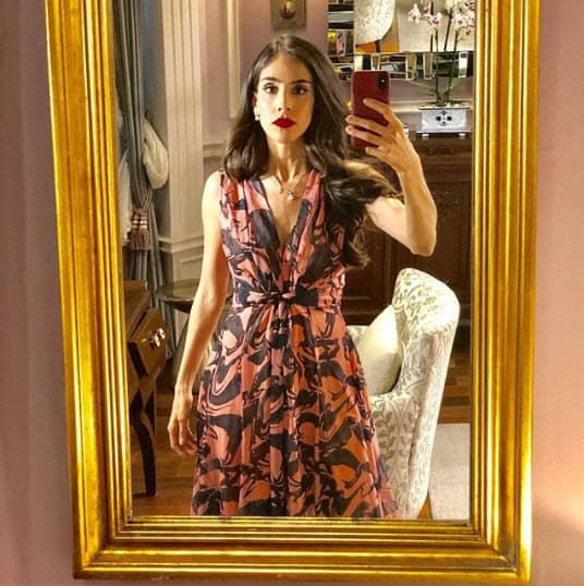 Incluso, la publicación relató un supuesto pleito entre la actriz y la productora Carmen Armendáriz.