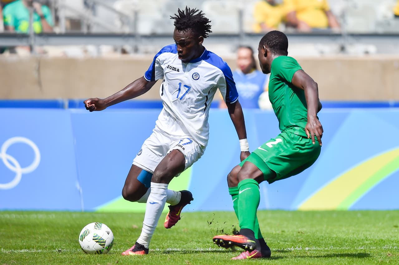 La prensa hondureña pone a Alberth Elis en el Monterrey de la Liga MX