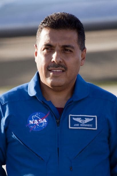 University of California, Santa Barbara " Jose Hernandez (Astronauta de la NASA de origen mexicano)